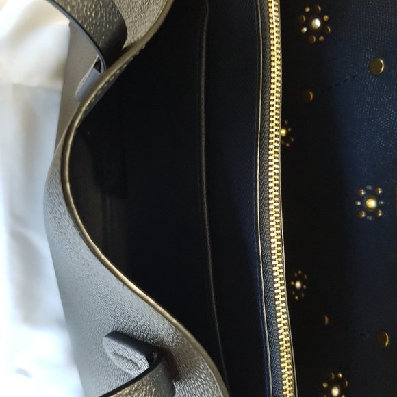 COACH CHARLIE CARRYALL 28 SCATTERED RIVETS FLORAL LEATHER MOSS BRASS - Picture 10 of 12